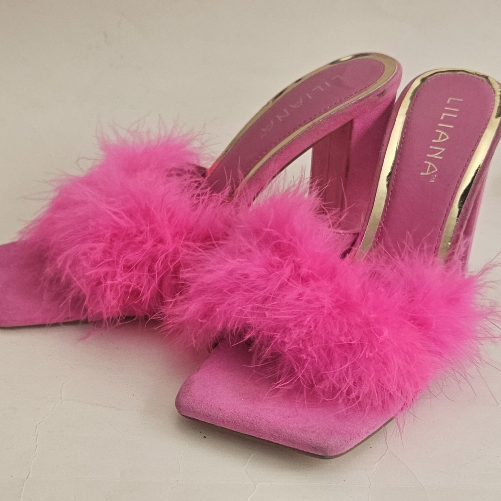 Liliana bright pink maribou feather 4" high square toe mules, size 10